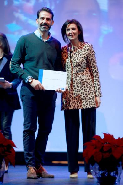 Gala del Deporte 2016 -  Un premiado con el concejal.