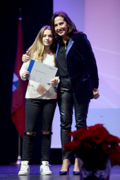 Gala del Deporte 2016 -  Un premiado con el concejal.
