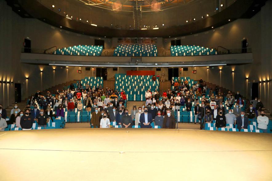 Gala del Deporte 2020 - Imagen panorámica donde vemos al poco público asistente a esta gala.