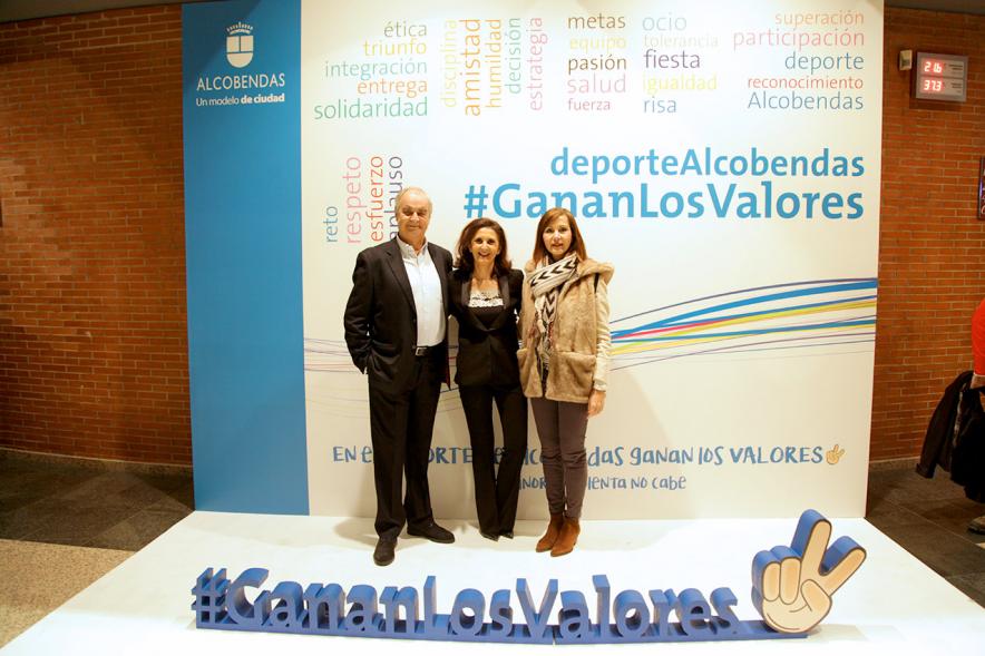 Gala de Deporte 2018 - Imagen de varias personas posando en el photocall de la gala. 