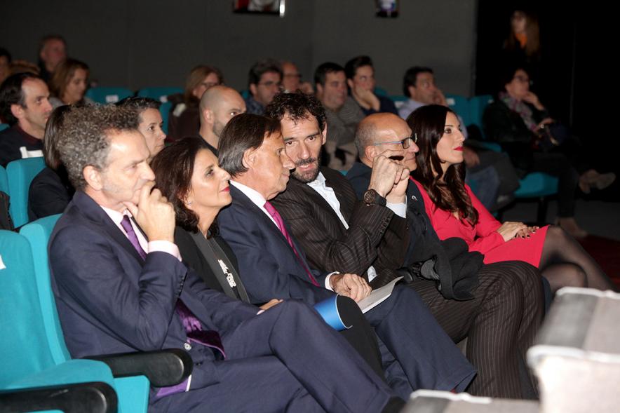 Gala de Deporte 2018 -  Imagen de la primera fila donde se encuentran sentadas las autoridades asistentes al acto,  entre ellas el alcalde García de Vinuesa.