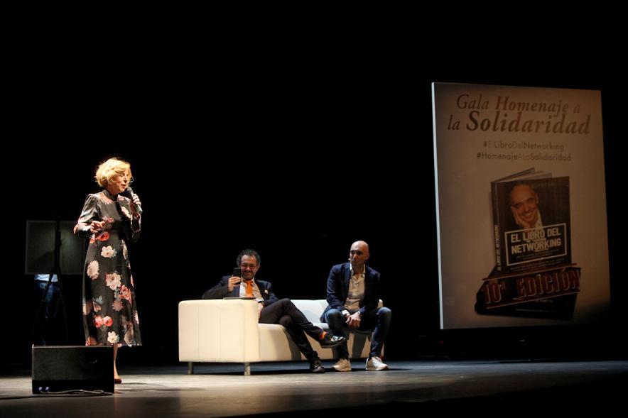 Gala Homenaje a la Solidaridad - Imagen de un momento de la actuación de la cantante Sole Giménez.