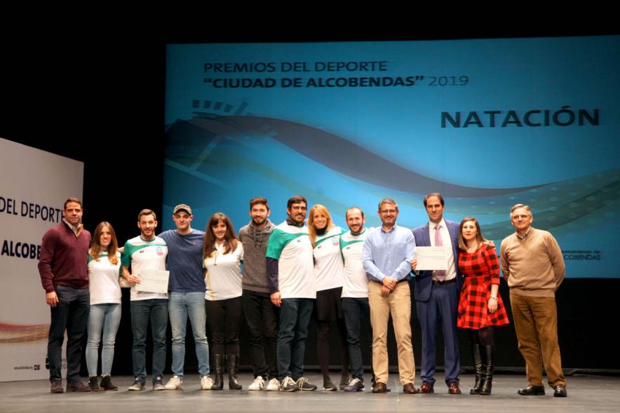 Gala del Deporte 2019 -  Posado del alcalde Sánchez Acera, con numerosos deportistas premiados  y varios corporativos municipales. 
