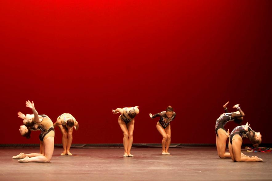 Gala del Deporte 2019 - Imagen de la actuación de un equipo de gimnasia  juvenil.