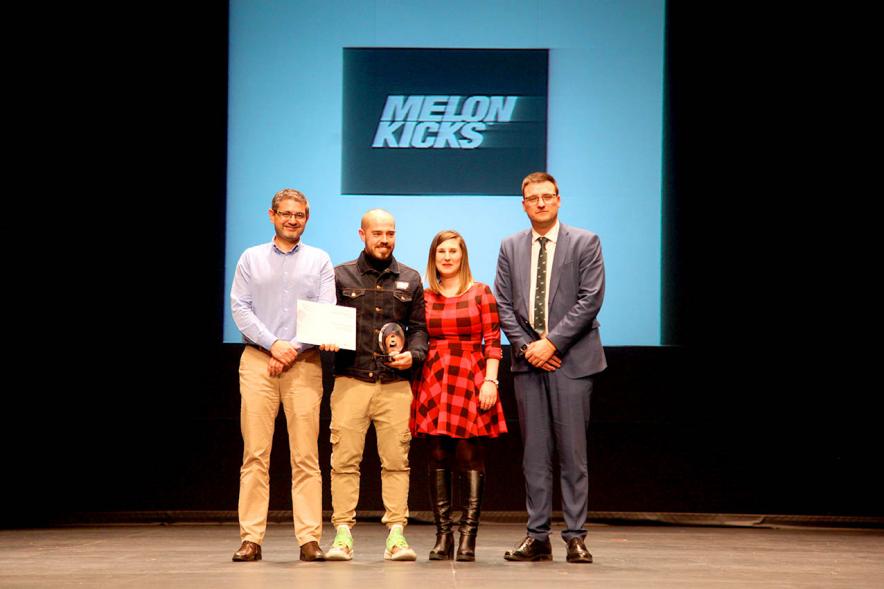 Gala del Deporte 2019 - Posado del alcalde Sánchez Acera , el vice alcalde Arranz, la concejal María Espín,  , con un deportista premiado.
