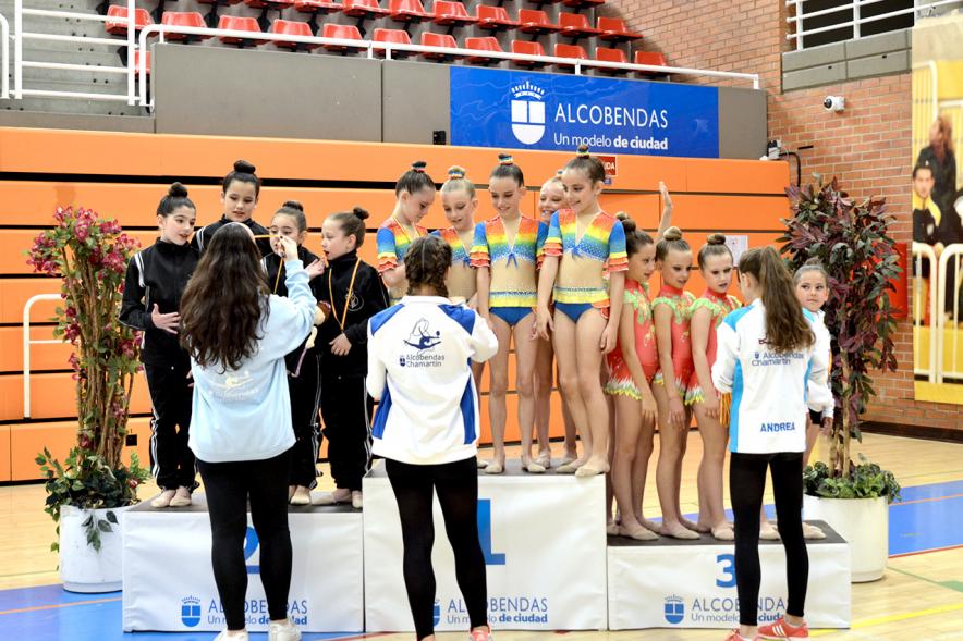 Podium alevin