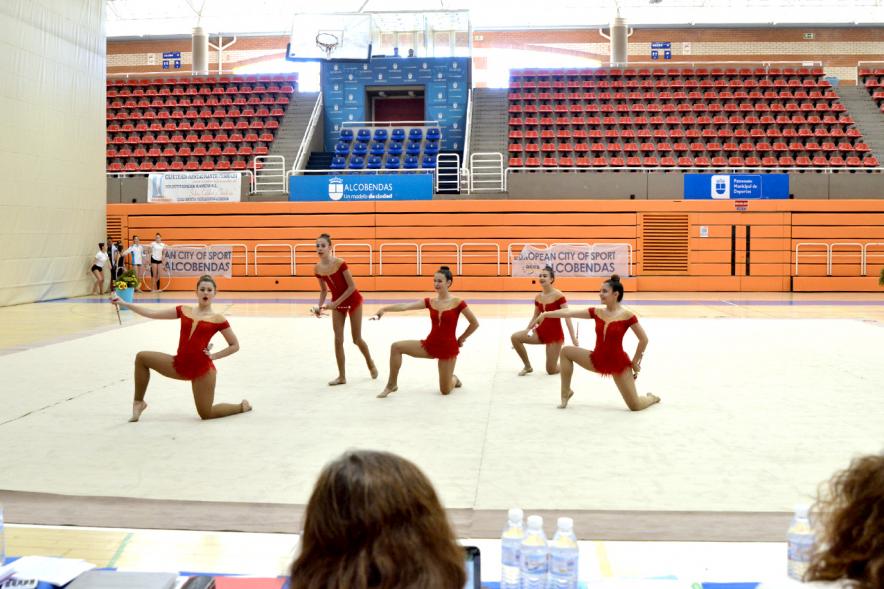 Equipo participante en disciplina de mazas