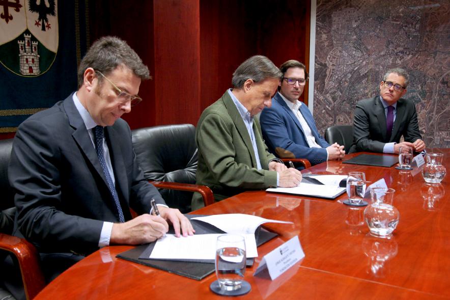 Momento de la firma