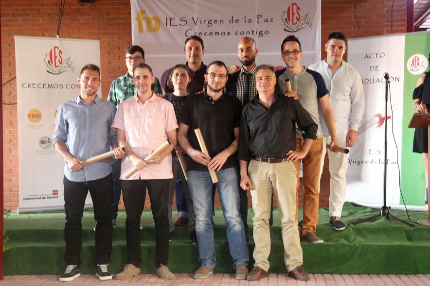 Graduación Curso 2015-16 IES Virgen de la Paz -  Grupo de graduados.