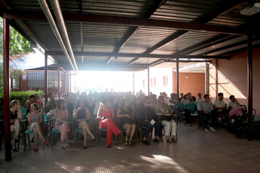 Graduación Curso 2015-16 IES Virgen de la Paz - Panorámica de los asistentes.