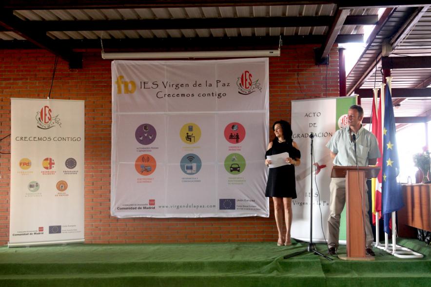 Graduación Curso 2015-16 IES Virgen de la Paz - Escenario.