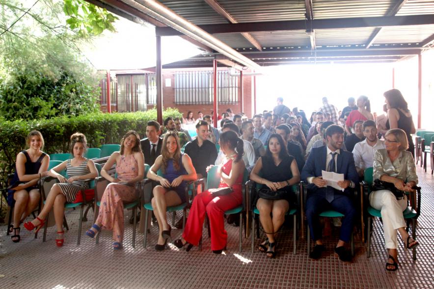 Graduación Curso 2015-16 IES Virgen de la Paz -  Los asistentes.