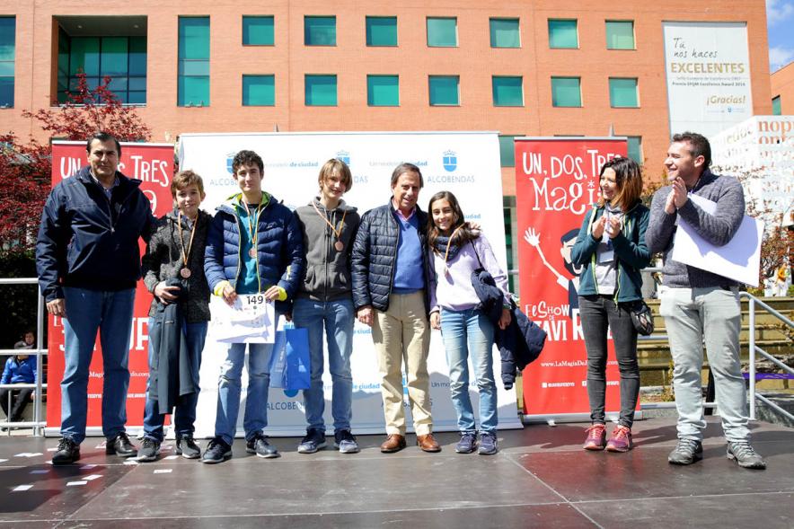 Alcalde Ignacio Vinuesa, autoridades y premiados. Entrega de Premios Gymkhana Stem - 2019