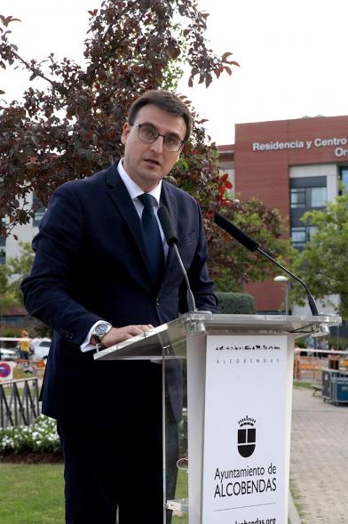 Homenaje a las Víctimas del Covid-19 - Imagen del vicealcalde Miguel Ángel Arranz en el momento de su discurso.