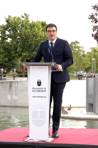 Homenaje a las Víctimas del Covid-19 - Imagen del vicealcalde Miguel Ángel Arranz en el momento de su discurso.
