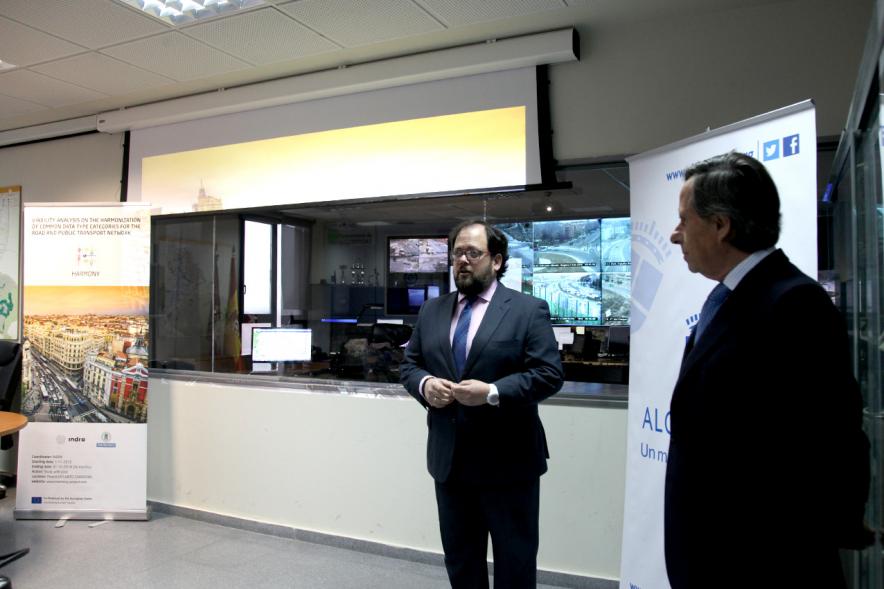 Presentación Proyecto Harmony - Imagen del concejal y el alcalde.
