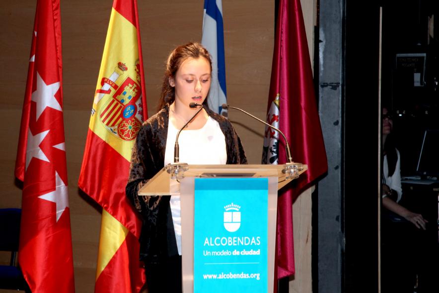 En Recuerdo del Holocausto - Discurso de una joven.