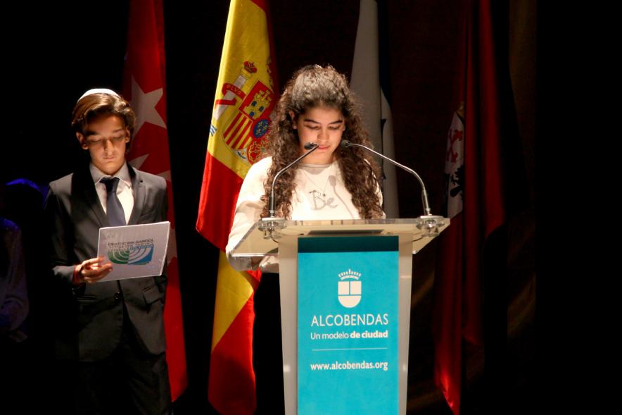 En Recuerdo del Holocausto - Discurso de una joven judía.  