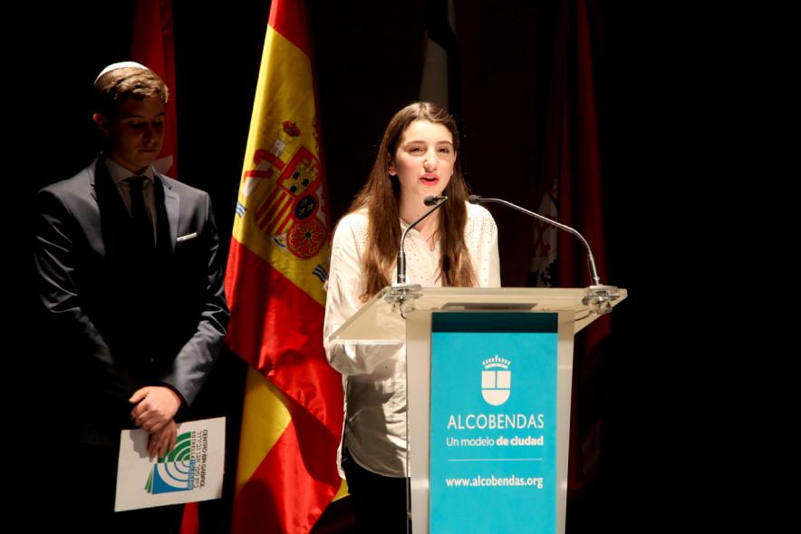 En Recuerdo del Holocausto - Discurso de una joven judía.