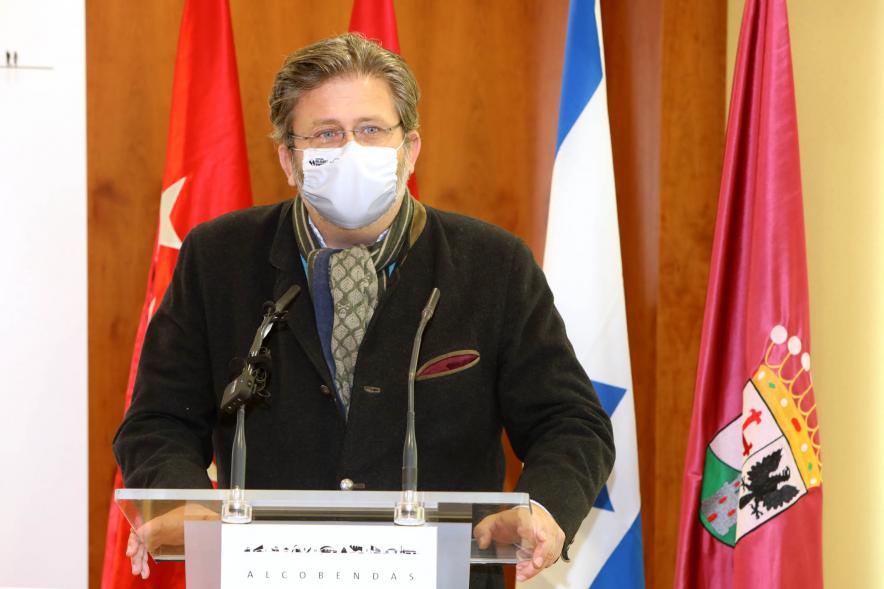 Homenaje a las Víctimas del Holocausto - Imagen de un momento de la intervención del director del Centro Sefarad-Israel Miguel de Lucas.