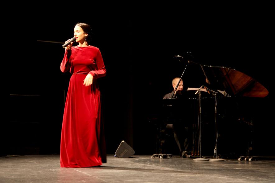 Semana del Mayor 2018 - Homenaje a Mayores en el TACA - Imagen de la cantante.