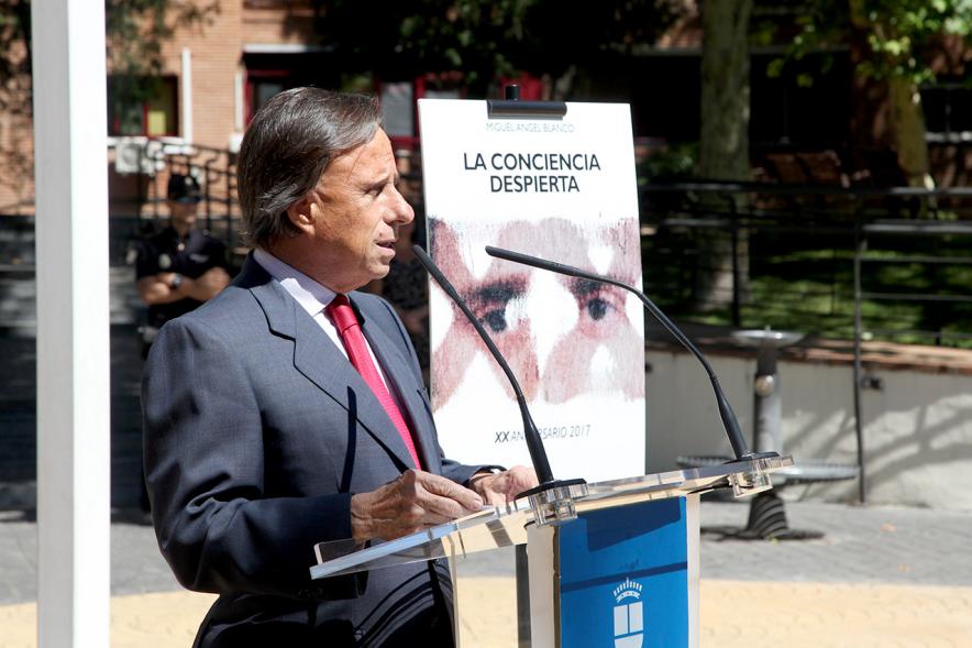 Homenaje a Miguel Ángel Blanco en el Parque Víctimas del Terrorismo - Discurso del alcalde en el homenaje.