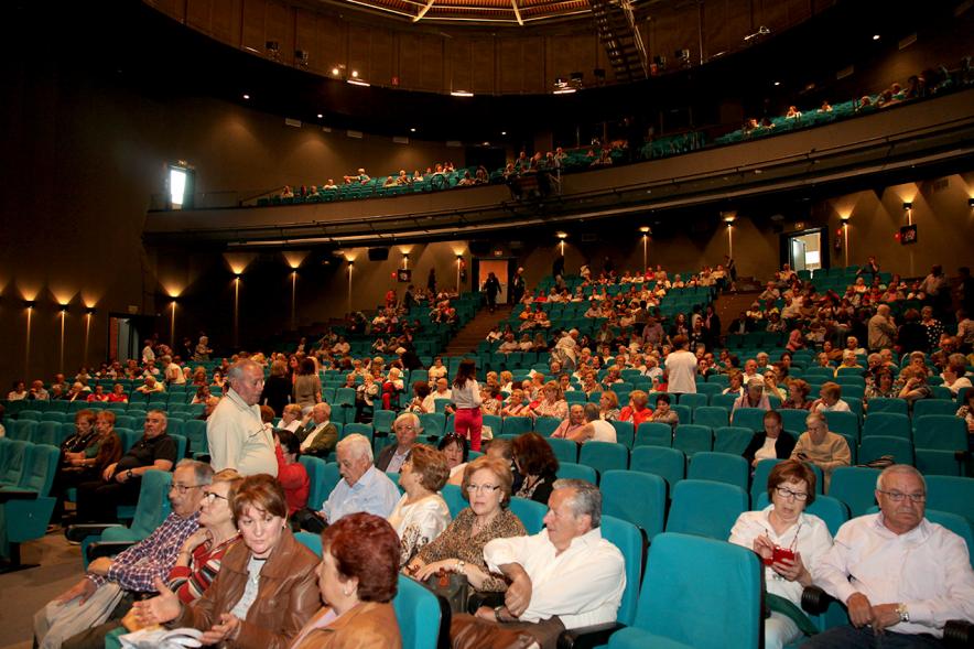 Semana el Mayor 2016 - Gala Homenaje a Mayores - Panorámica de los homenajeados.