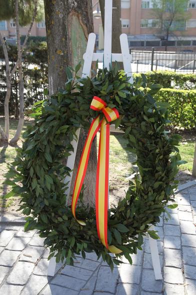 Homenaje XVº Aniversario 11-M - Imagen del lugar donde ha sido depositada la corona de laurel en recuerdo a las víctimas. 