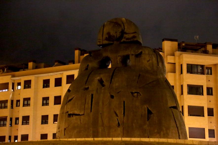 La Hora del Planeta 2018 - Imagen nocturna de la Menina de Alcobendas.