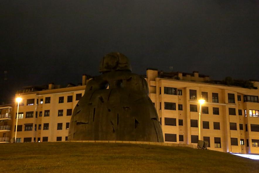 La Hora del Planeta 2018 - Imagen nocturna de la Menina de Alcobendas.