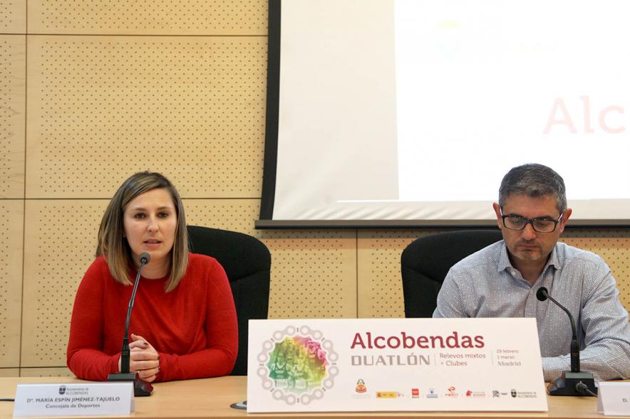 Alcalde Rafael Sánchez, concejal María Espín  en la Presentación Campeonato de España de Duatlón - 2020