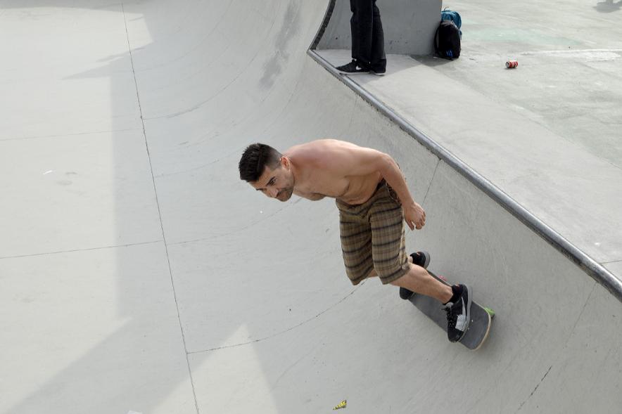 Imagina tu Noche de Skate - Exhibición de un participante con su skate.