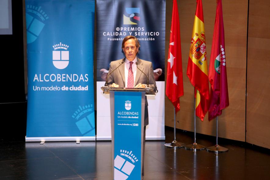 Inauguración Premios Calidad y Servicio de la Postventa de Automoción - Primer plano del alcalde.