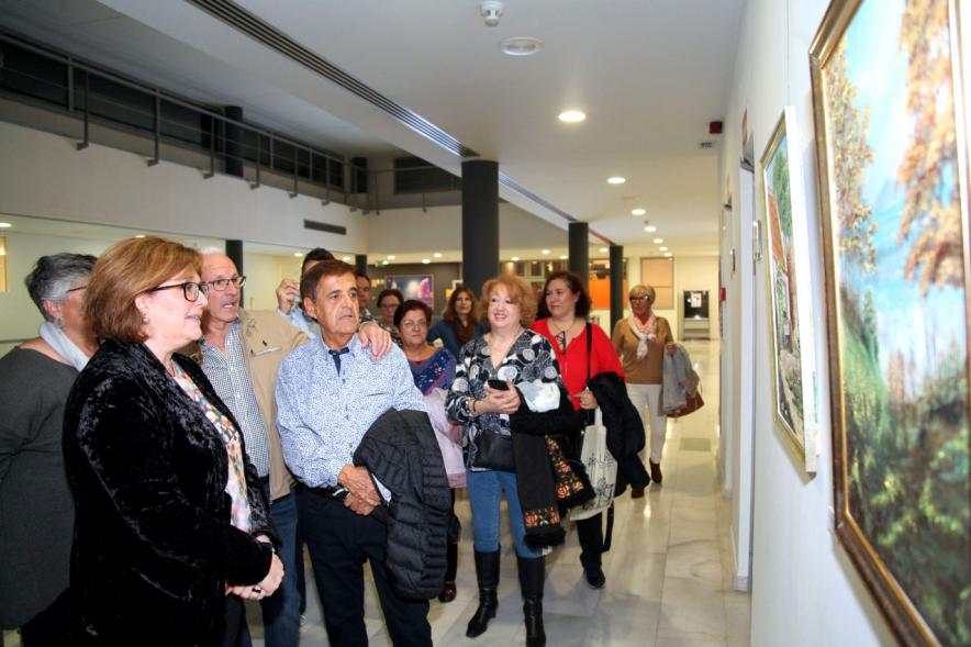 Visitantes y autoridades en el evento. -2019