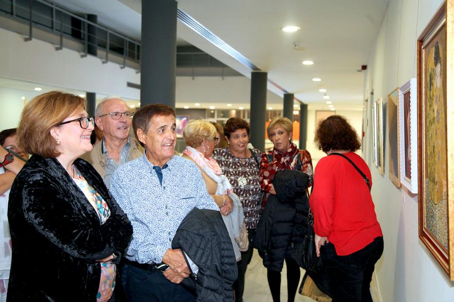 Concejalas Rosario Tamayo y participantes - 2019