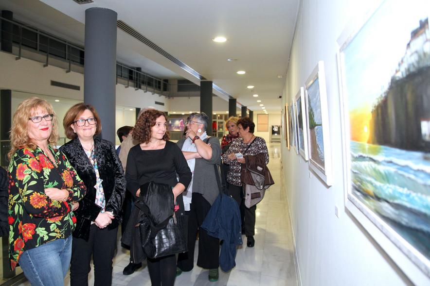 Visitantes y autoridades en el evento. -2019