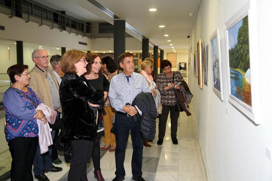 Visitantes y autoridades en el evento. -2019