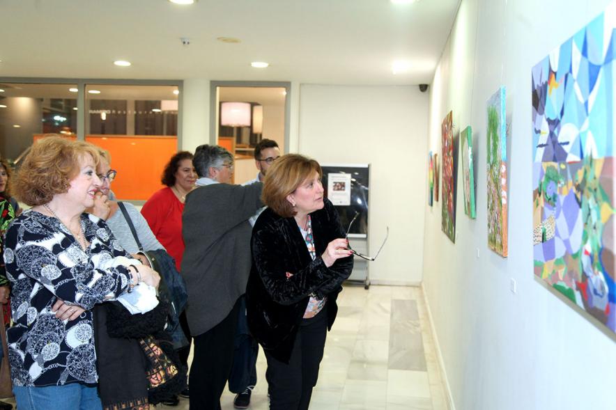 Visitantes y autoridades en el evento. -2019
