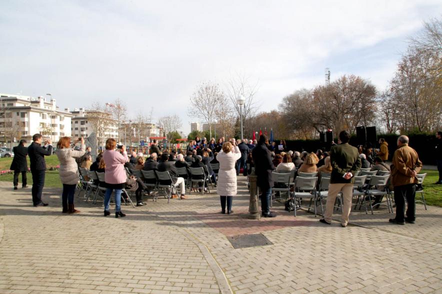Acto de Nombramiento Avenida de la Transición y Parque Adolfo Suárez - Imagen panorámica del lugar donde se esta celebrando el acto.
