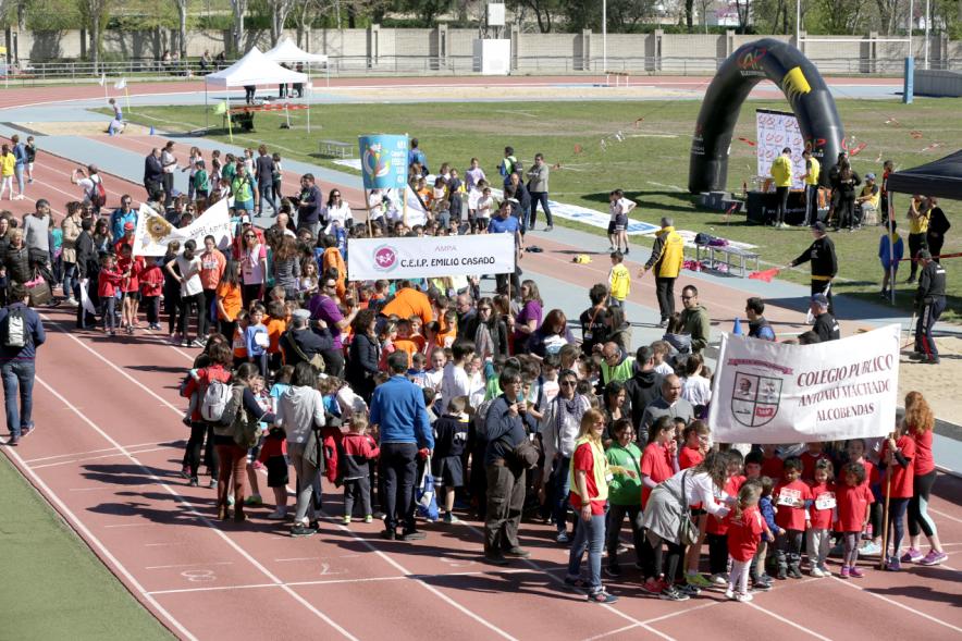 Torneo de Atletismo Intercentros de Alcobendas -  Los colegios agrupados.