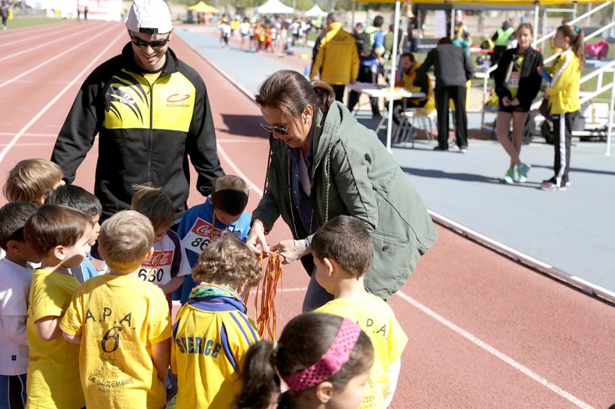 Torneo de Atletismo Intercentros de Alcobendas -  Los niños preparándose.