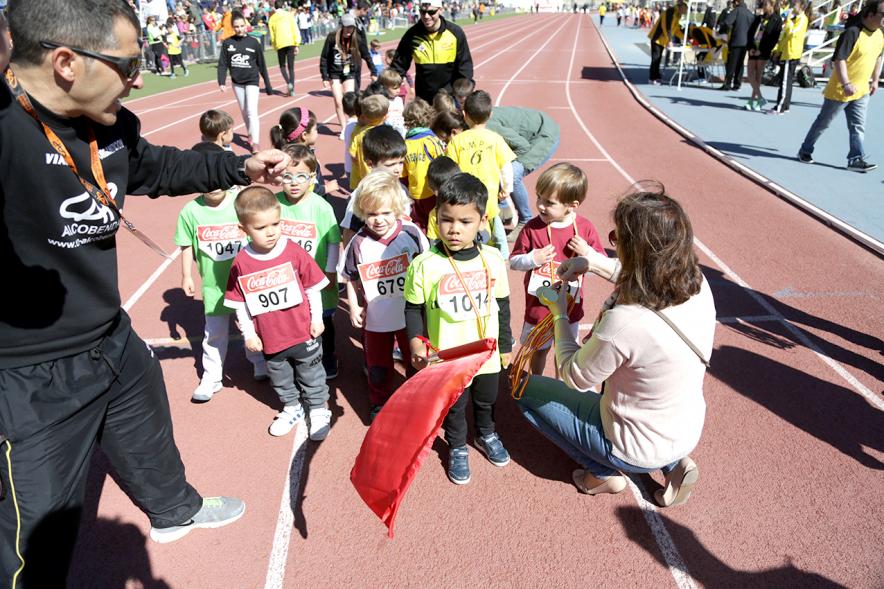 Torneo de Atletismo Intercentros de Alcobendas -  Los niños preparándose.