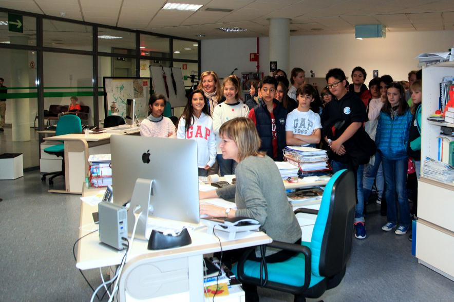 Visita Alumnos International College Spain - Alumnos visitando instalaciones del Ayuntamiento de Alcobendas.
