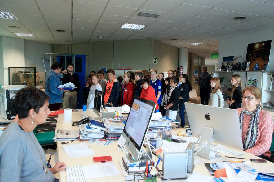 Visita Alumnos International College Spain - Alumnos visitando instalaciones del Ayuntamiento de Alcobendas.