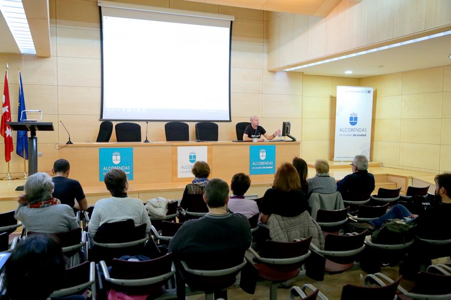IIº Encuentro sobre Investigación Privada -  Imagen trasera de la sala de la presentación.
