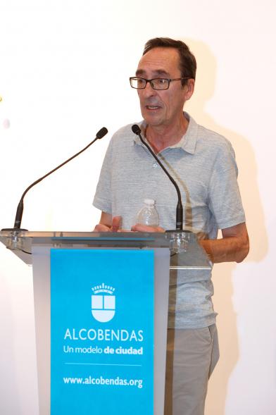 Ponente en la  Exposición Orden Natural de Javier Arce .