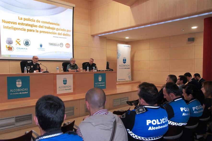 Inauguración Jornada "La Policía de Convivencia" - Discurso  a los asistentes.