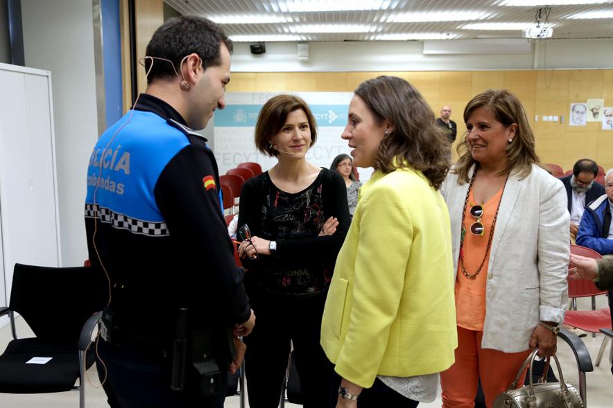 Jornada "Un Cero al Acoso Tecnológico" en el MUNCYT - Orador charlando con el público.