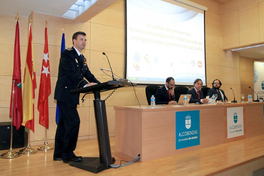 Inauguración Jornada "La Policía de Convivencia" - Discurso de un  oficial.