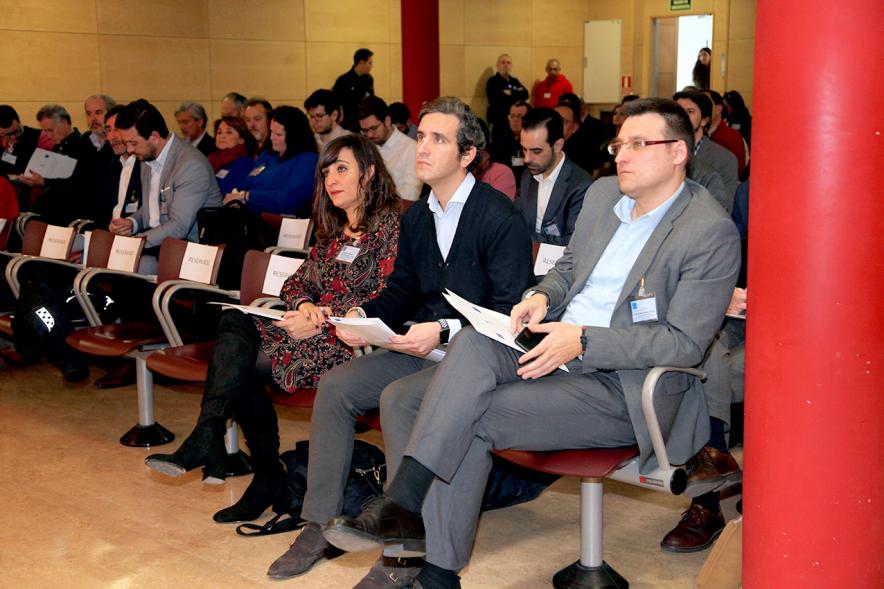 Jornada sobre Transporte Público - Imagen de la primera fila  de las autoridades municipales.